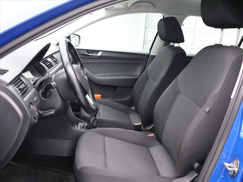 Škoda Rapid 1,0 TSI 70kW Active CZ DPH - fotka 10 z 24