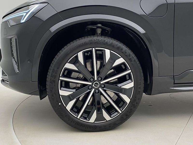 Volvo XC90 (2026) T8 AWD RECHARGE DARK ULTRA - fotka 18 z 79