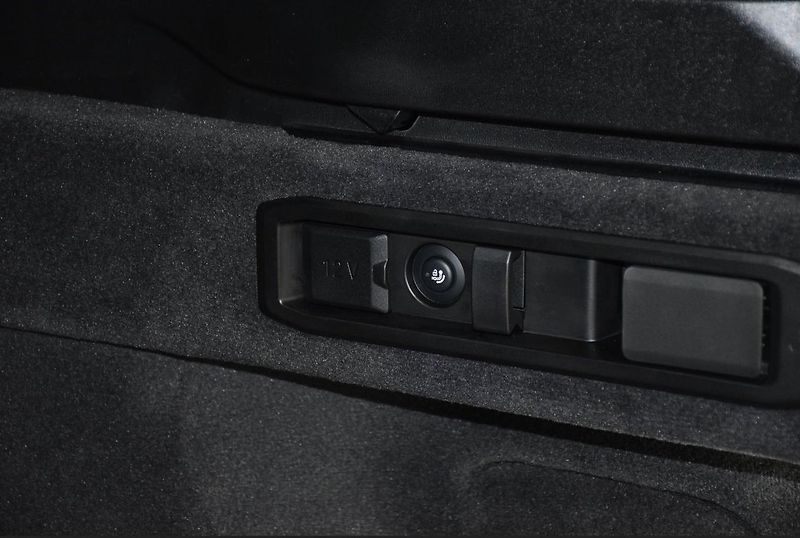 BMW Řada 5 530e xDrive Touring Tažné - fotka 19 z 19