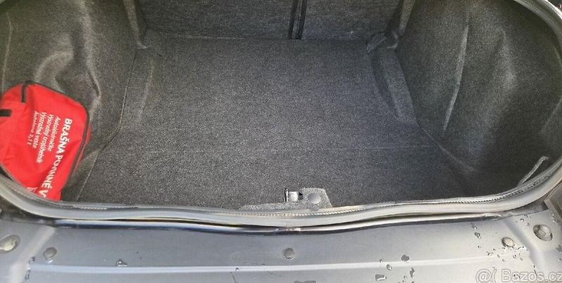 Dodge Challenger (2018) RT - fotka 11 z 12