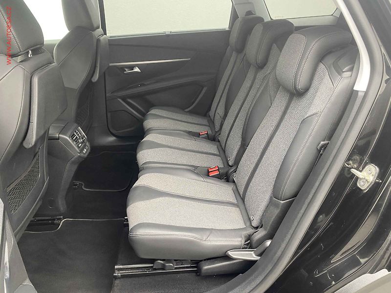Peugeot 5008 (2019) 2.0 HDi, Allure, AT, LED - fotka 10 z 18