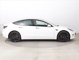 Tesla Model 3 (2019) Long Range 4WD 78kWh, SoH 83% - náhled 6