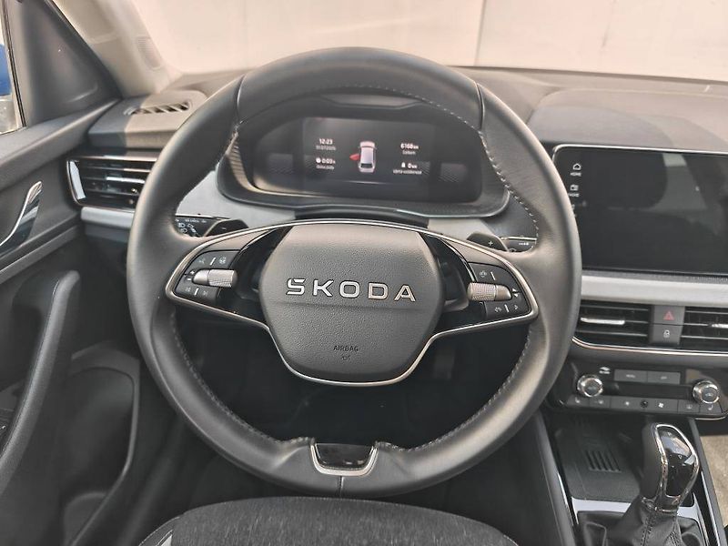 Škoda Scala Top Selection 7DSG 1,0TSI - fotka 11 z 23