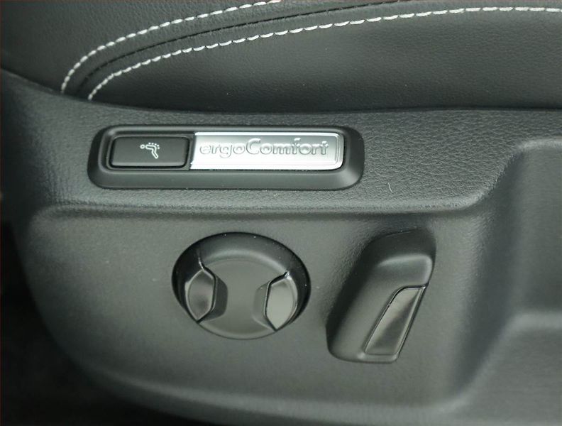 Volkswagen Passat (2021) Elegance 2.0 TDI - fotka 21 z 22