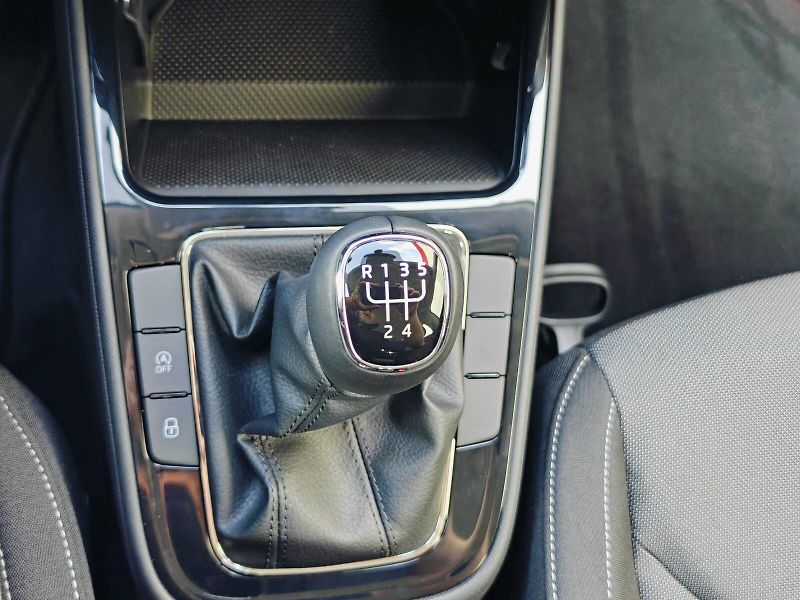 Škoda Fabia (2025) 1,0 TSI 70 kW 130 let - fotka 33 z 39