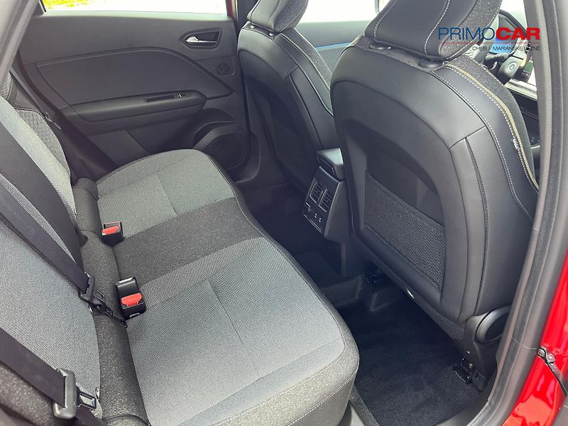 Renault Captur (2026) Techno TCe 90 - fotka 9 z 29