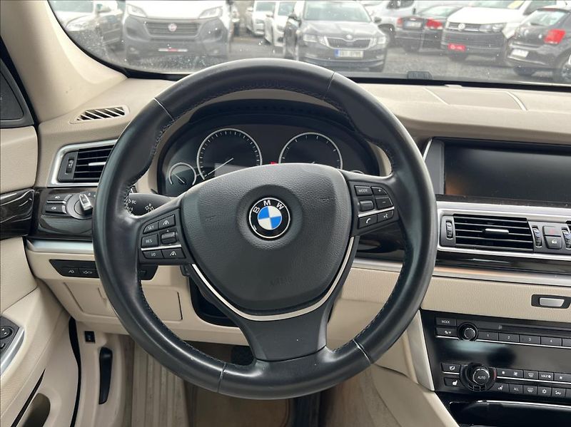 BMW Řada 5 535d GT 1.mai. nové ČR - fotka 23 z 34
