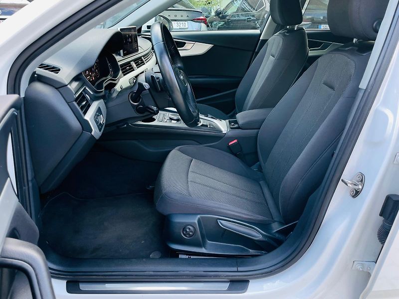 Audi A4 3.0TDI AUT KAMERA SERVISKA  - fotka 32 z 60