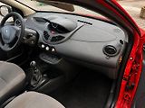 Renault Twingo 1,2i (43kW)*STK DO 8/2028* - náhled 9