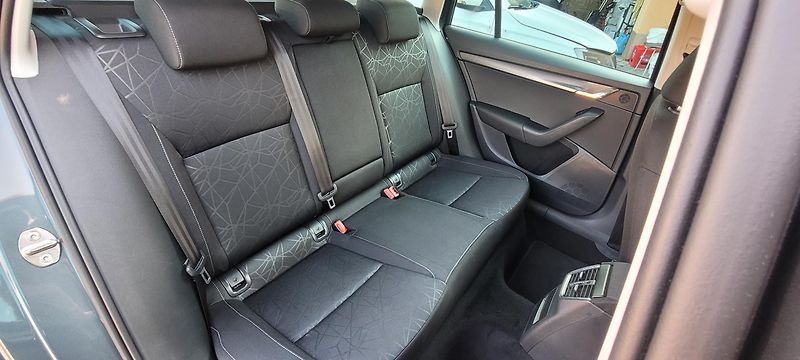 Škoda Octavia (2018) 2,0TDi 110kW DSG 4×4 „CLEVER“ - fotka 12 z 37