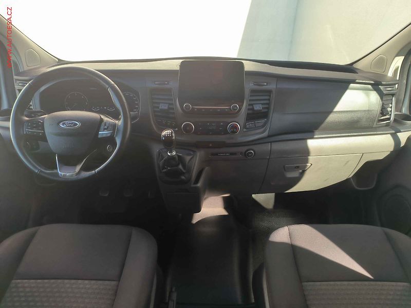 Ford Transit Custom (2020) 2.0TDCi L2H1 5míst, Trend - fotka 8 z 24