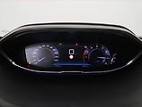 Peugeot 5008 (2021) Active PureTech 130, 7 míst - náhled 11