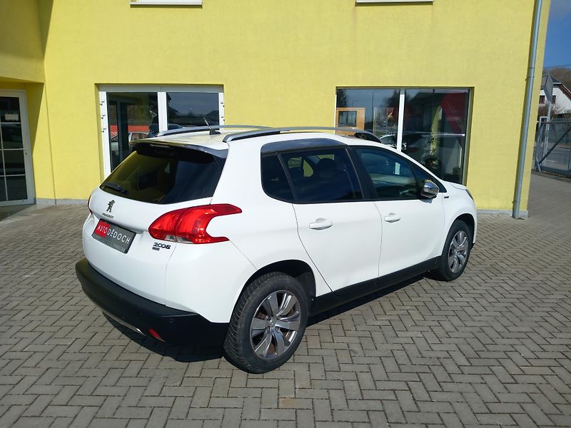 Peugeot 2008 (2015) 1,6HDi STYLE NAVI VYHŘ.SED. - fotka 7 z 38