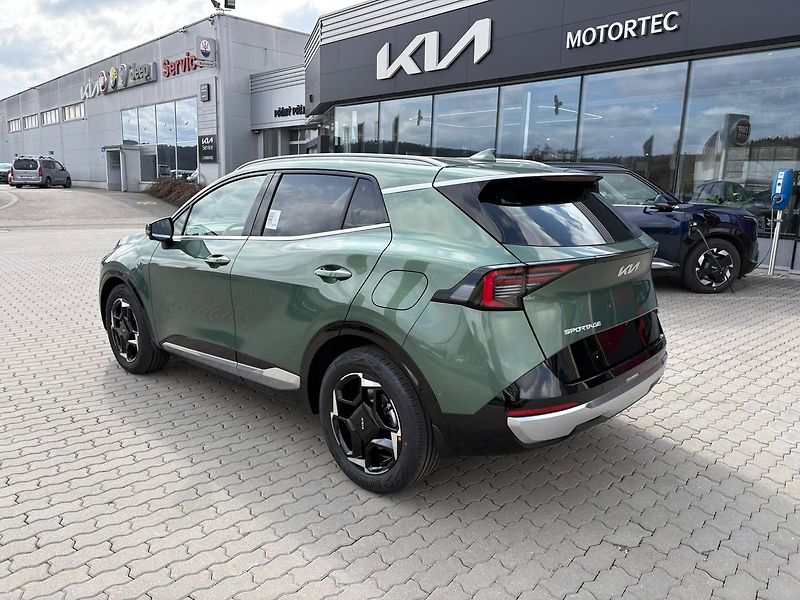 Kia Sportage (2026) 1,6 T-GDi GPF 4x4 7DCT TOP (20 - fotka 5 z 18