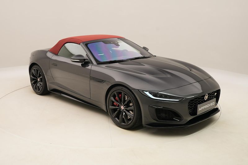 Jaguar F-Type R 5.0 423kW AWD AUT  - fotka 37 z 49