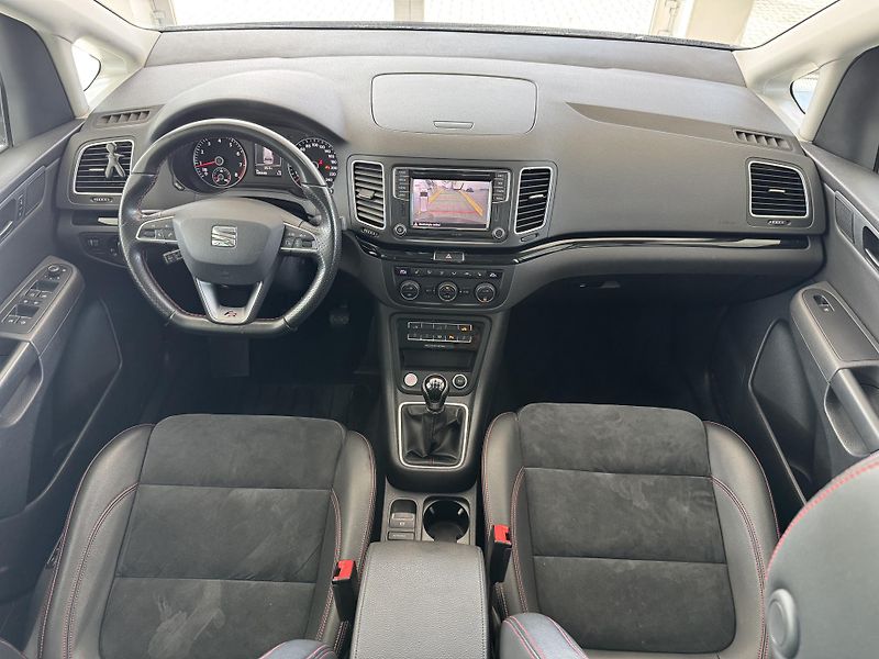 Seat Alhambra (2020) 1,4TSi FR-LINE 7.MÍST - fotka 12 z 33