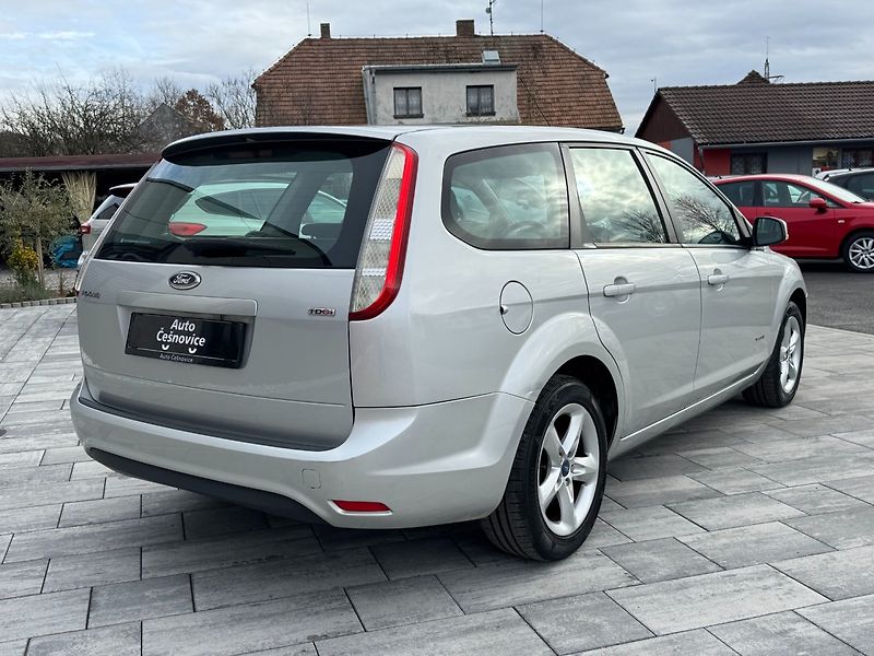 Ford Focus (2011) Trend 1.6 TDCi 80kW - fotka 5 z 31