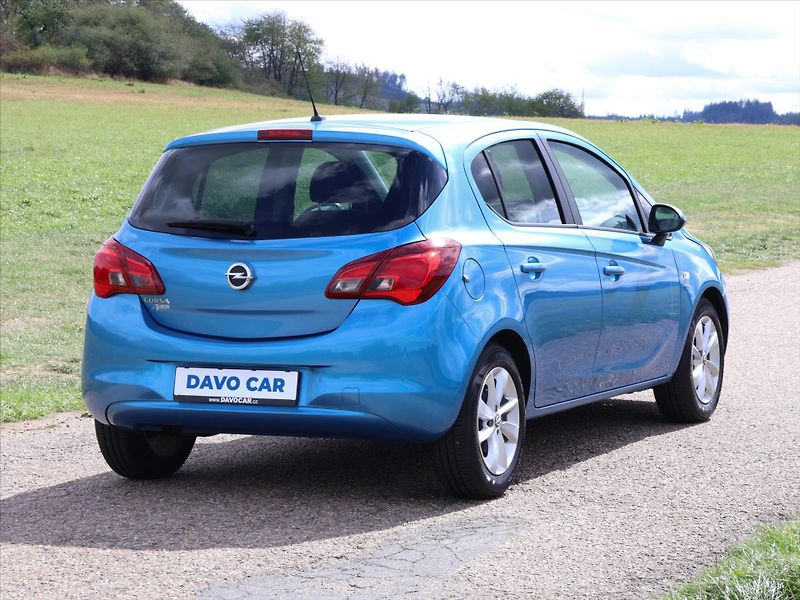 Opel Corsa 1,2 i 51kW Sport Klima CZ - fotka 7 z 30