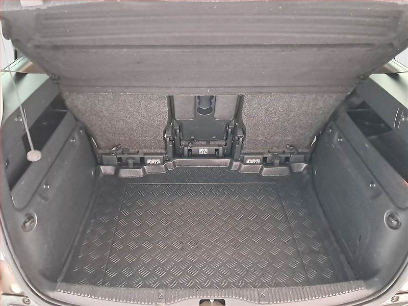 Škoda Roomster (2014) Scout 1.2 TSI, Automat - fotka 14 z 16