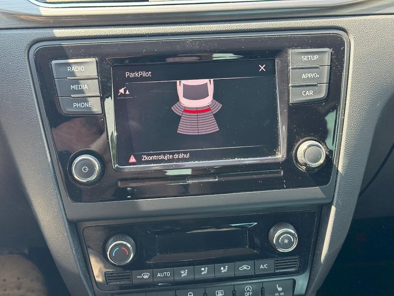 Škoda Rapid (2018) Style 1.0 TSI 81 kW - fotka 11 z 23