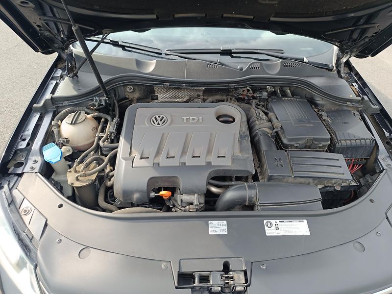 Volkswagen Passat (2013) VW Passat 2.0 TDI 4Motion DSG - fotka 20 z 32
