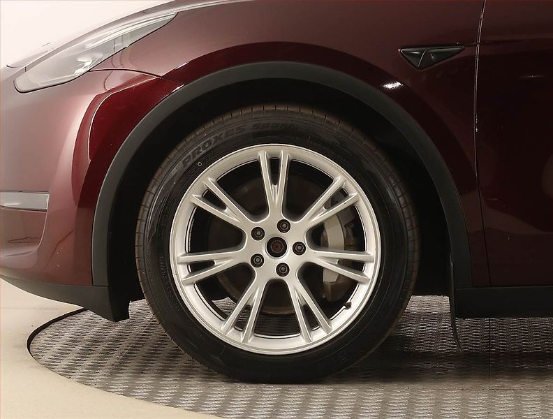 Tesla Model Y (2023) Long Range AWD 79kWh, SoH 94% - fotka 14 z 33