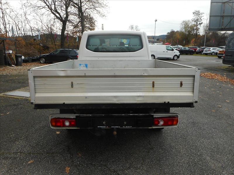 Volkswagen Transporter 2,0 TDi 4Motion - fotka 6 z 25