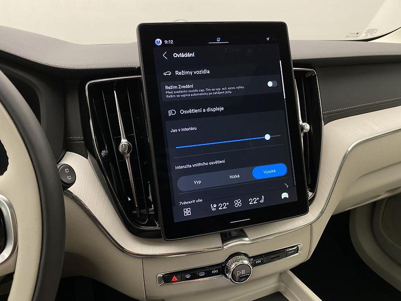 Volvo XC60 T8 AWD RECHARGE DARK ULTRA CZ - fotka 51 z 64