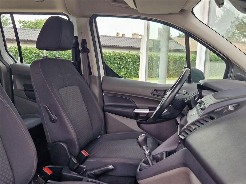 Ford Transit Connect 1,5 TDCi 73kW 5MÍST AC ČR - fotka 15 z 31