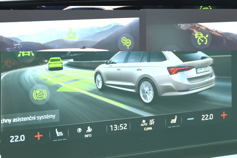Škoda Octavia (2024) Style 1.5. 110 TSI 110 kW 6-st - fotka 7 z 35