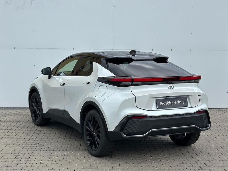 Toyota C-HR 2,0 HEV e-CVT GR Sport - fotka 7 z 26