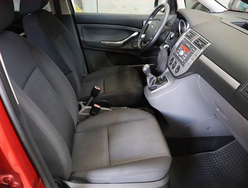 Ford C-MAX (2010) 1.6 TDCi, po STK, Tažné - fotka 9 z 17