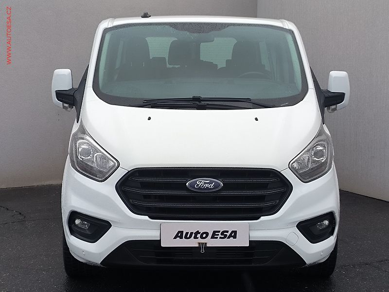 Ford Transit Custom (2021) 2.0TDCi L2H1 9míst, TREND, AC - fotka 2 z 19