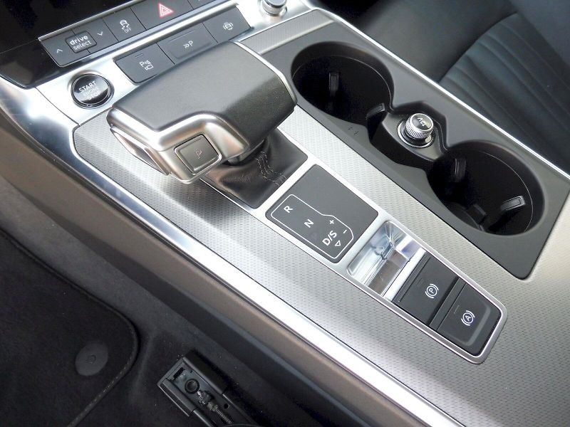 Audi A6 (2022) 40 TDI 150kW S-tronic quattro - fotka 19 z 28