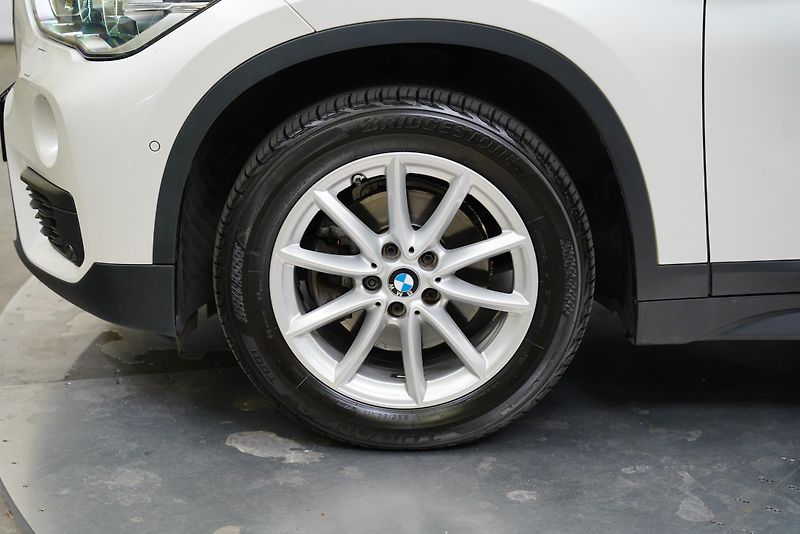 BMW X1 - fotka 10 z 26