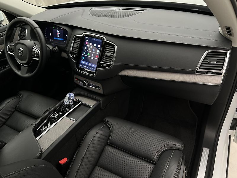 Volvo XC90 B5 AWD BRIGHT PLUS 7 MÍST AUT  - fotka 22 z 51
