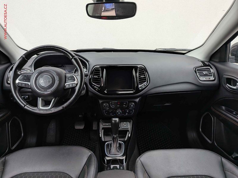 Jeep Compass (2021) 1.3 T, 2.maj,ČR, ACC, xenon - fotka 8 z 18