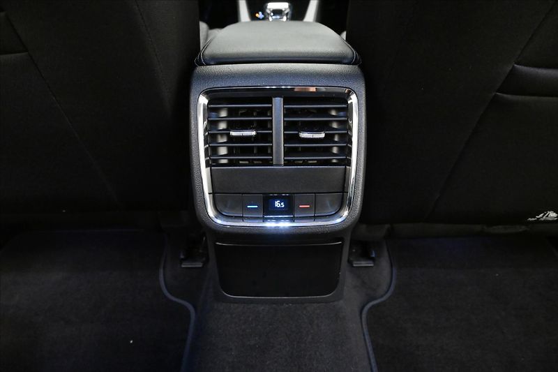 Škoda Octavia 2,0 TDI 110 kW DSG Style Záruk - fotka 23 z 33