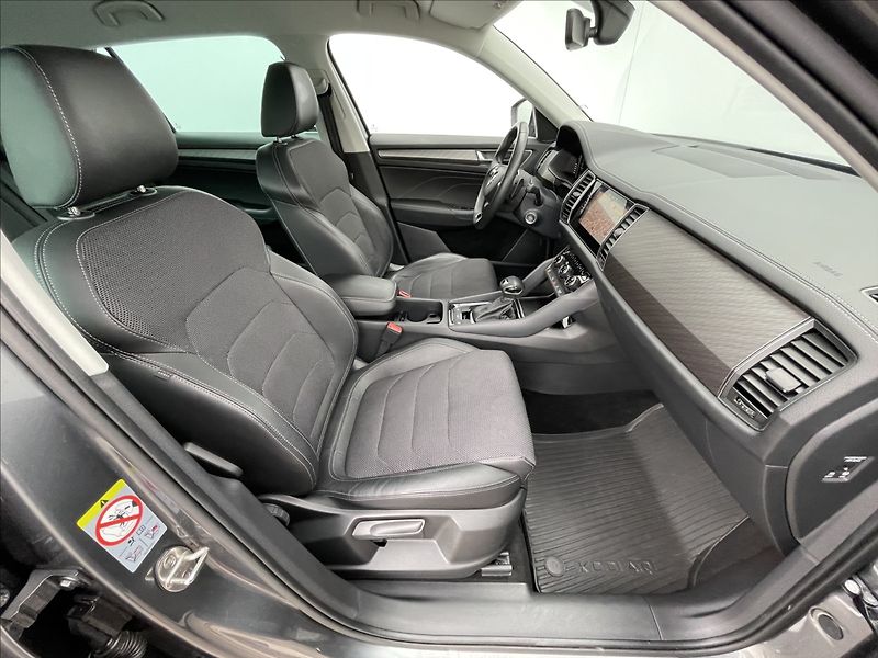 Škoda Kodiaq 2,0 TDI DSG Style NAVI+ACC - fotka 17 z 23