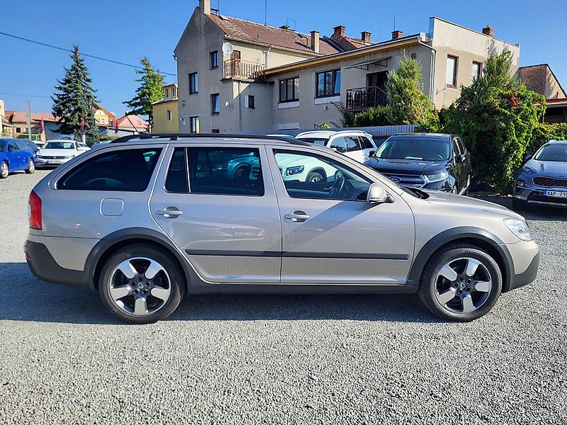 Škoda Octavia 2.0 TDi 103kW SCOUT 4x4 - fotka 5 z 45
