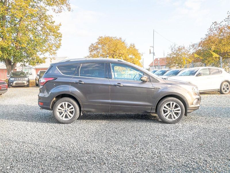 Ford Kuga (2019) 1.5T 110KW – PLNÝ SERVIS! - fotka 4 z 54