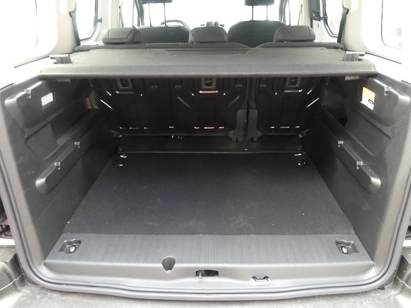 Citroën Berlingo (2026) YOU PROFI Diesel 100k Manual - fotka 10 z 19