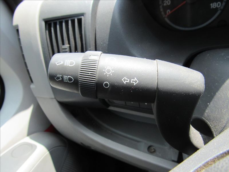 Citroën Jumper 2,2 HDi 88kW L2H2 - fotka 17 z 29