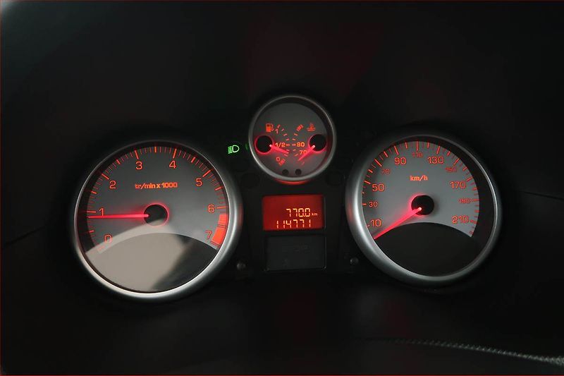 Peugeot 206 (2010) 1.4, ČR,1.maj, po STK - fotka 11 z 15