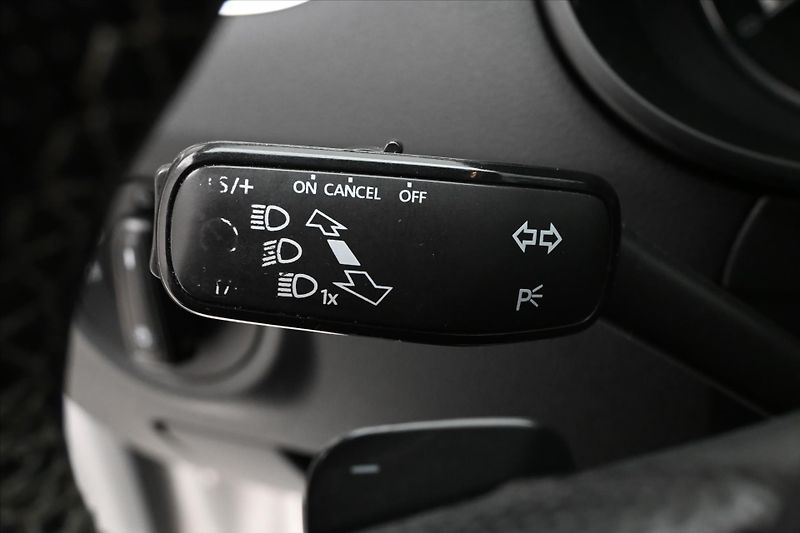 Škoda Octavia 2,0 TDI 135kW RS Záruka až 5 l - fotka 22 z 30
