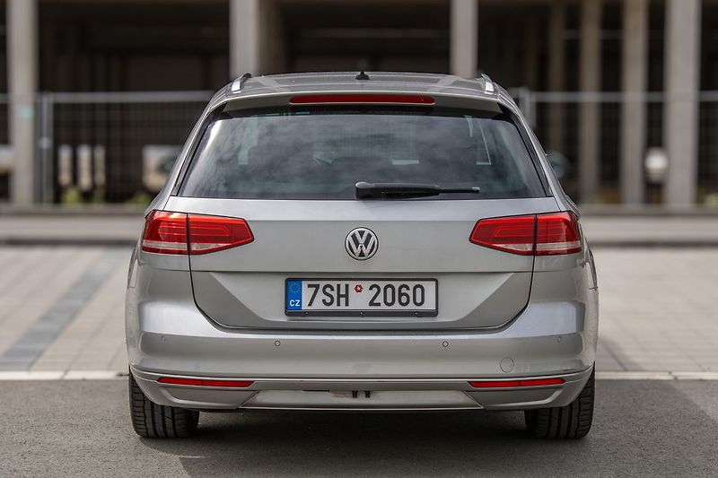 Volkswagen Passat - fotka 5 z 26