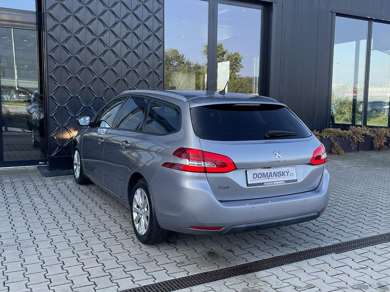 Peugeot 308 STYLE SW 1.2 PT 81 kW - fotka 8 z 27