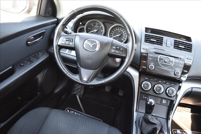 Mazda 6 2,2 d 95KW VÝHŘEV TAŽNÉ - fotka 30 z 50