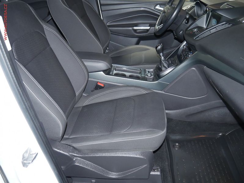 Ford Kuga (2018) 1.5EB, Navi, TZ - fotka 12 z 20