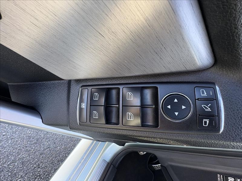 Mercedes-Benz GLK 3,0 350CDi 165kW 4M,Xenon,Kůže - fotka 5 z 36